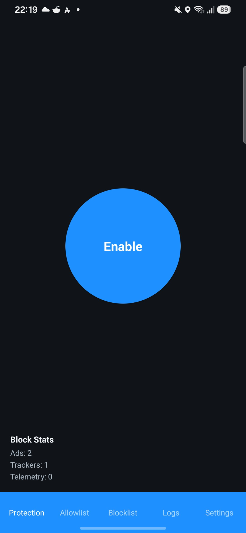 Adbloq protection screen with the Enable button and blocking statistics